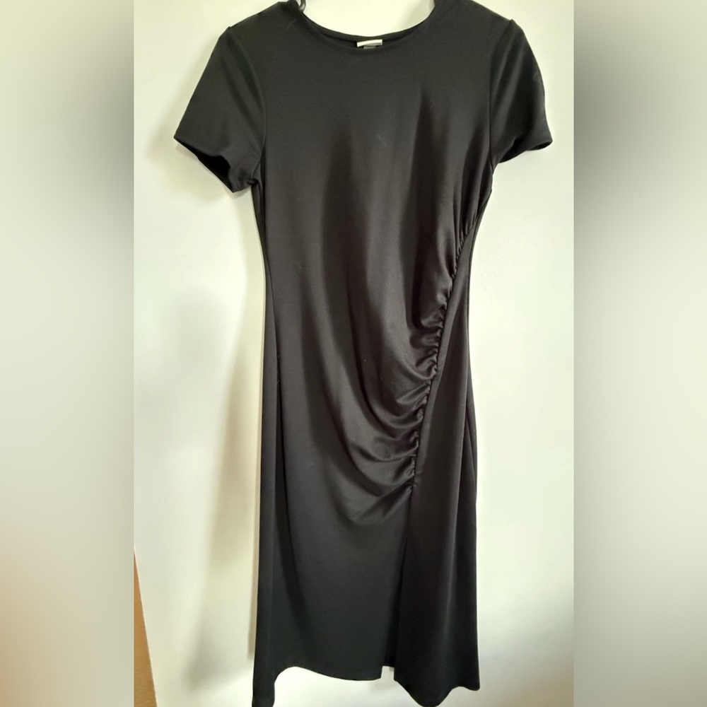A new day Black Short-Sleeve Midi Dress with Side Ruching NWOT